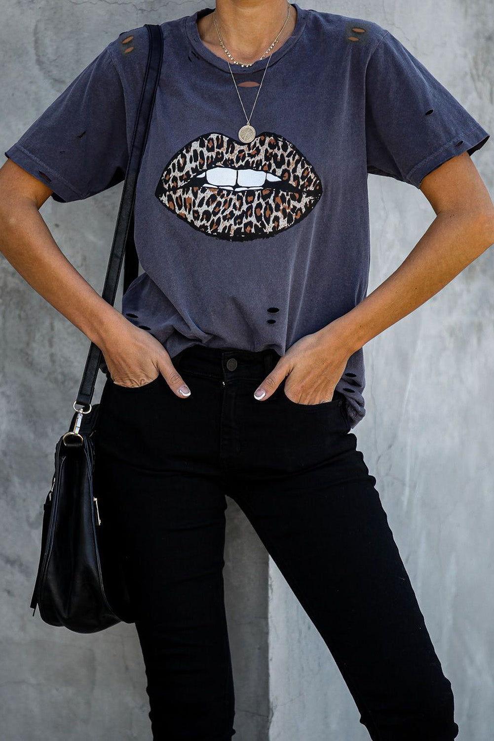 Lip Distressed Cotton Tee
