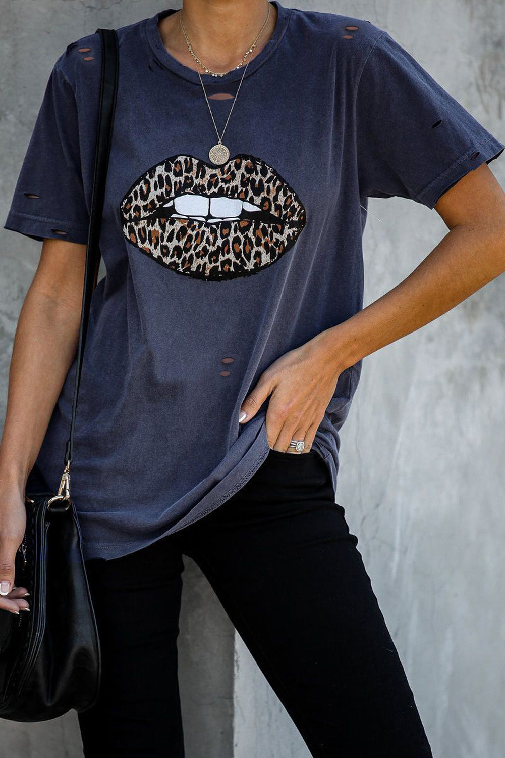 Lip Distressed Cotton Tee