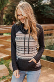 Geometric Print Pocket Cowl Neck Sweatshirt