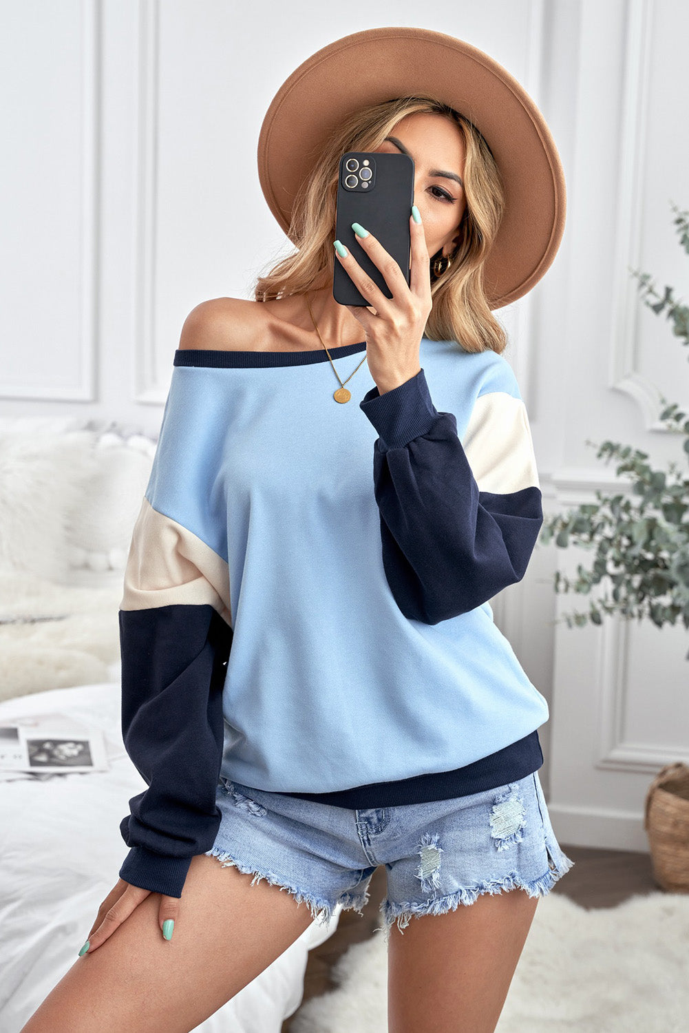 Colorblock Pullover Sweatshirt